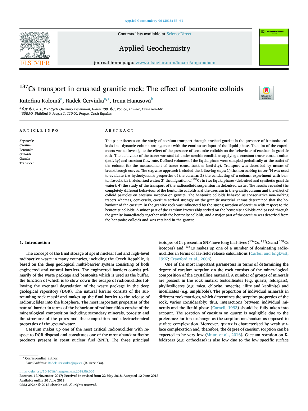 137Cs transport in crushed granitic rock: The effect of bentonite colloids