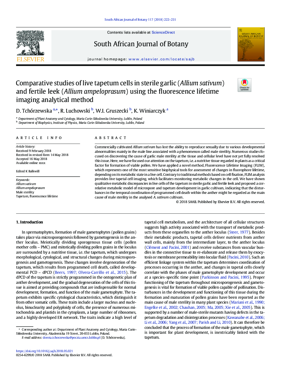 Comparative studies of live tapetum cells in sterile garlic (Allium sativum) and fertile leek (Allium ampeloprasum) using the fluorescence lifetime imaging analytical method