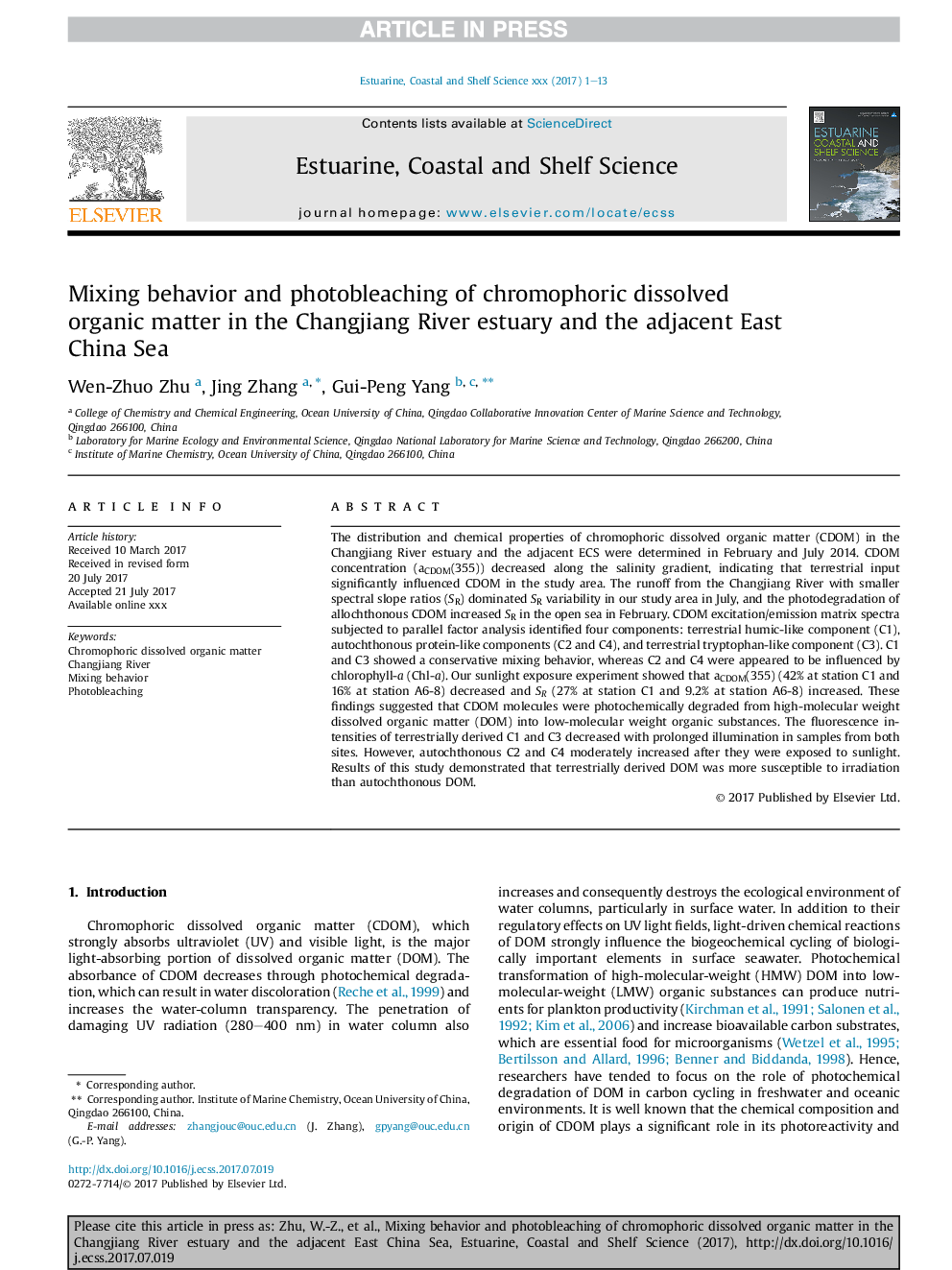 Mixing behavior and photobleaching of chromophoric dissolved organic matter in the Changjiang River estuary and the adjacent East China Sea