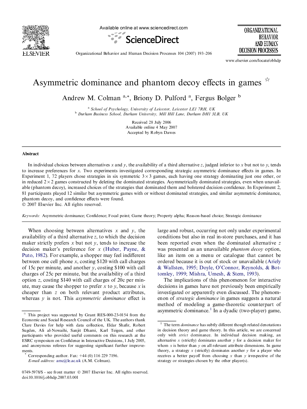 Asymmetric dominance and phantom decoy effects in games 