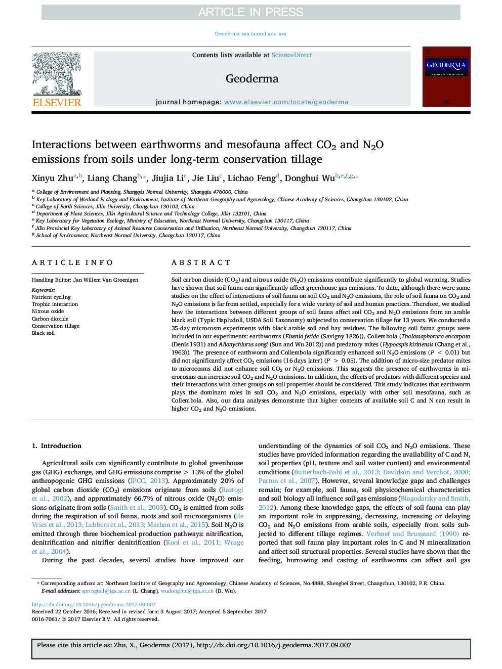 Interactions between earthworms and mesofauna affect CO2 and N2O emissions from soils under long-term conservation tillage