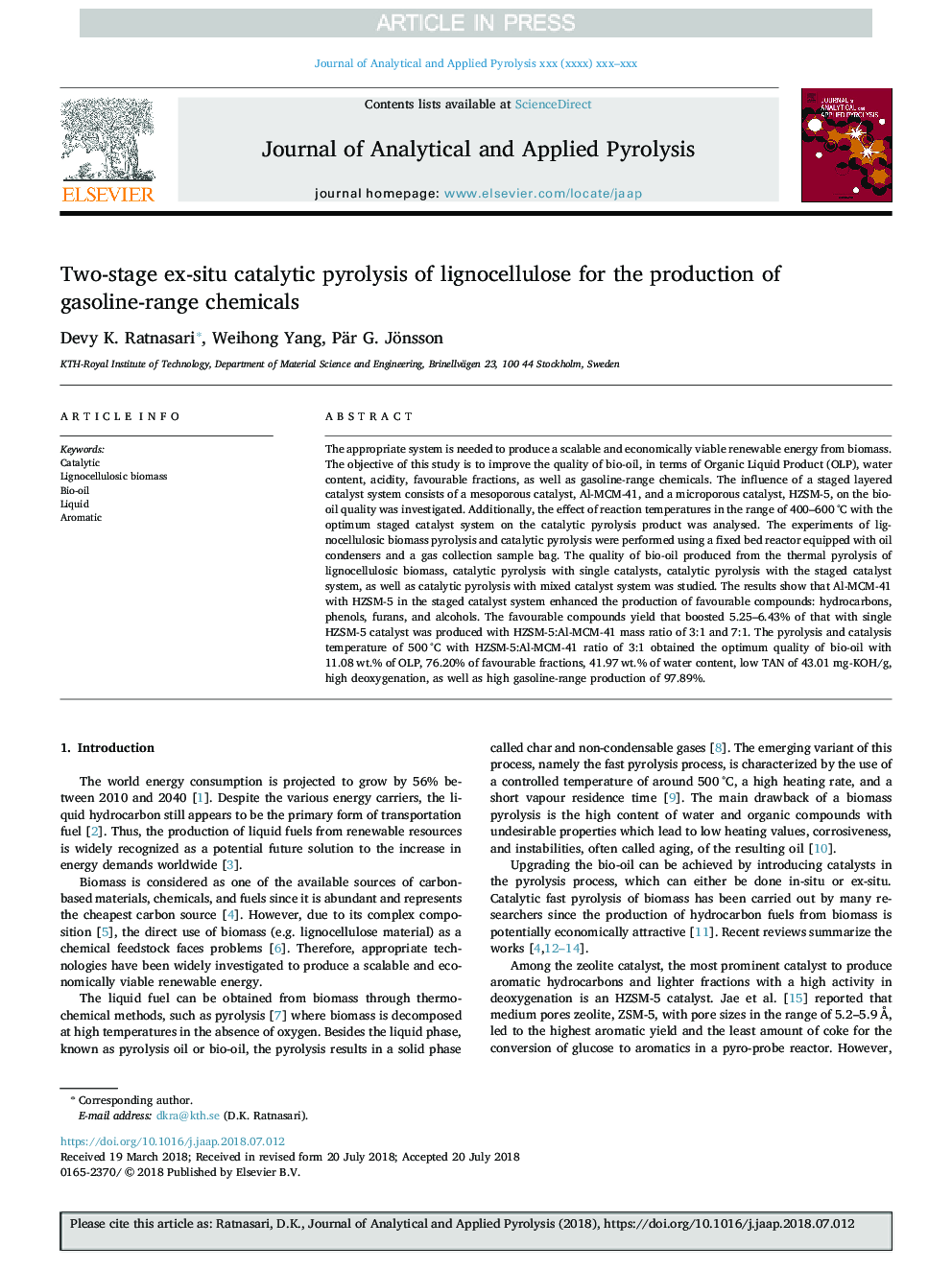 Two-stage ex-situ catalytic pyrolysis of lignocellulose for the production of gasoline-range chemicals