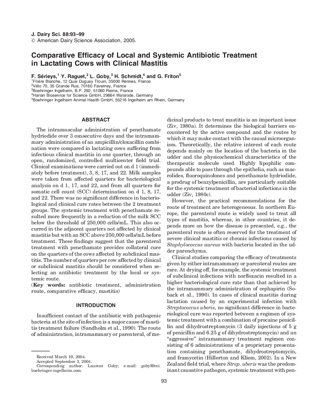 Comparative Efficacy of Local and Systemic Antibiotic Treatment in Lactating Cows with Clinical Mastitis