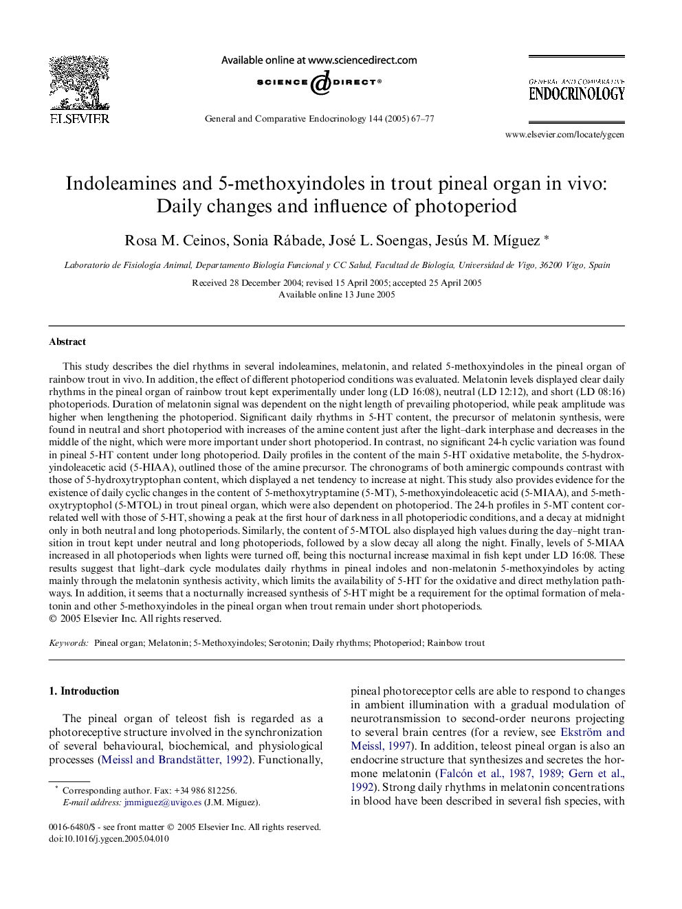 Indoleamines and 5-methoxyindoles in trout pineal organ in vivo: Daily changes and influence of photoperiod