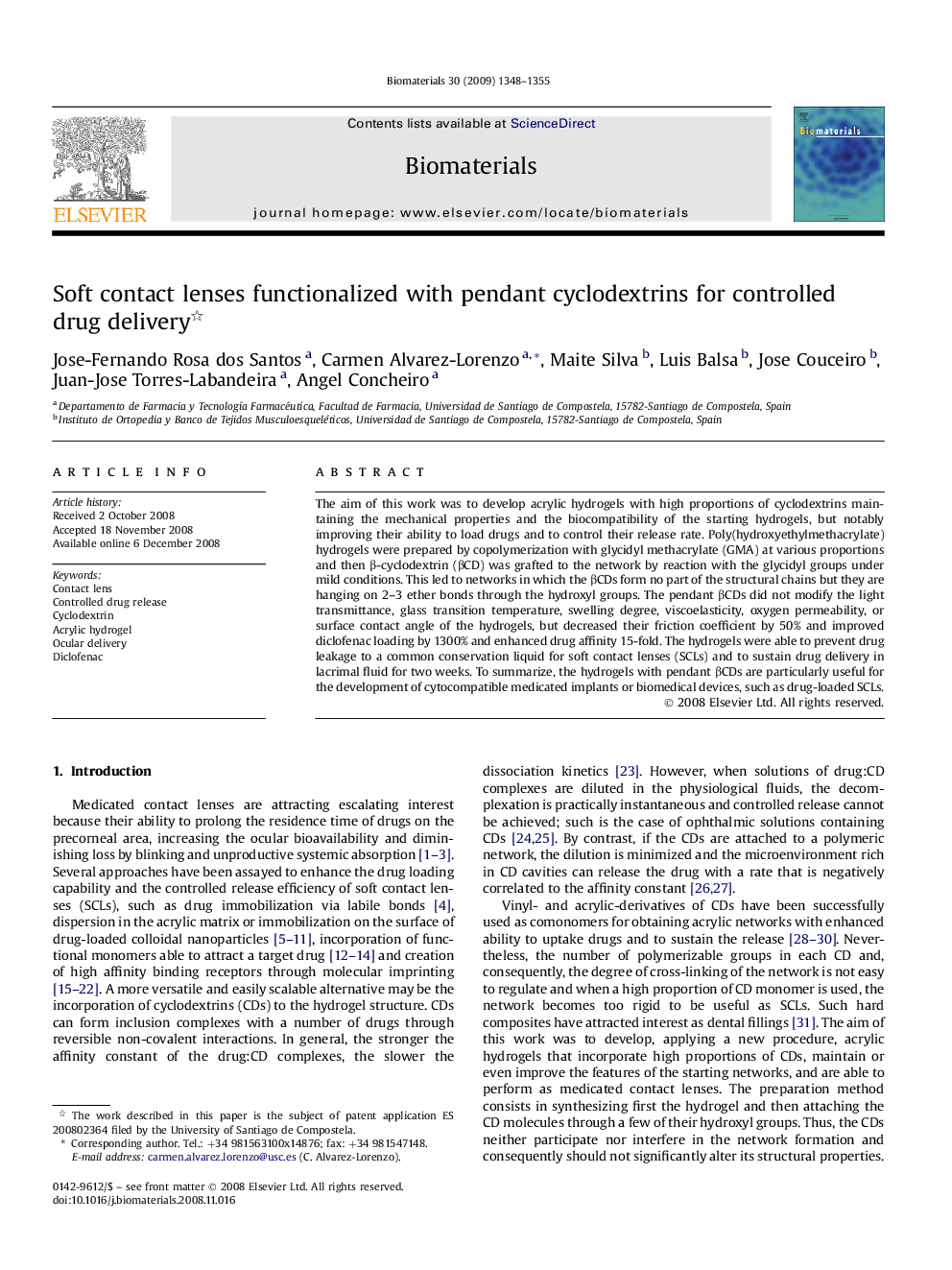 Soft contact lenses functionalized with pendant cyclodextrins for controlled drug delivery 