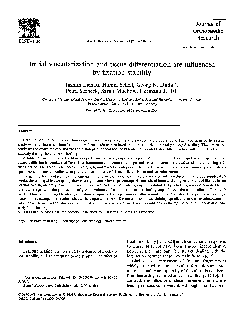 Initial vascularization and tissue differentiation are influenced by fixation stability