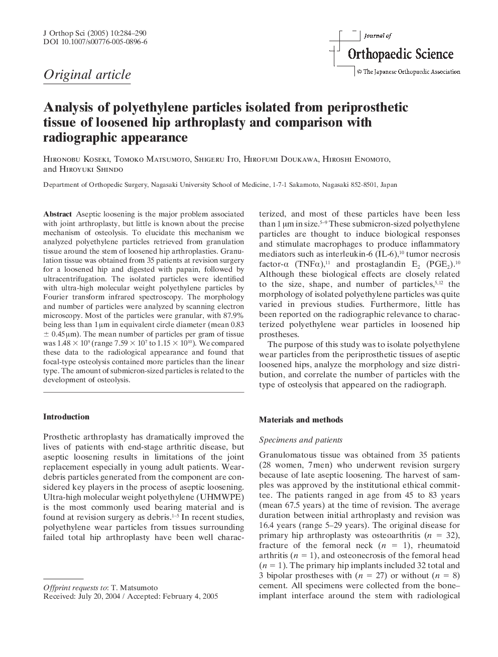 Analysis of polyethylene particles isolated from periprosthetic tissue of loosened hip arthroplasty and comparison with radiographic appearance