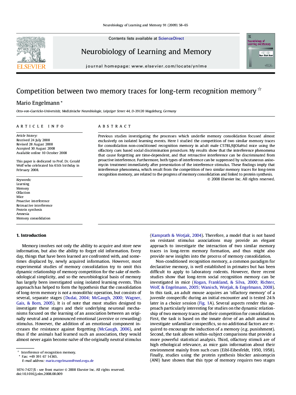 Competition between two memory traces for long-term recognition memory 