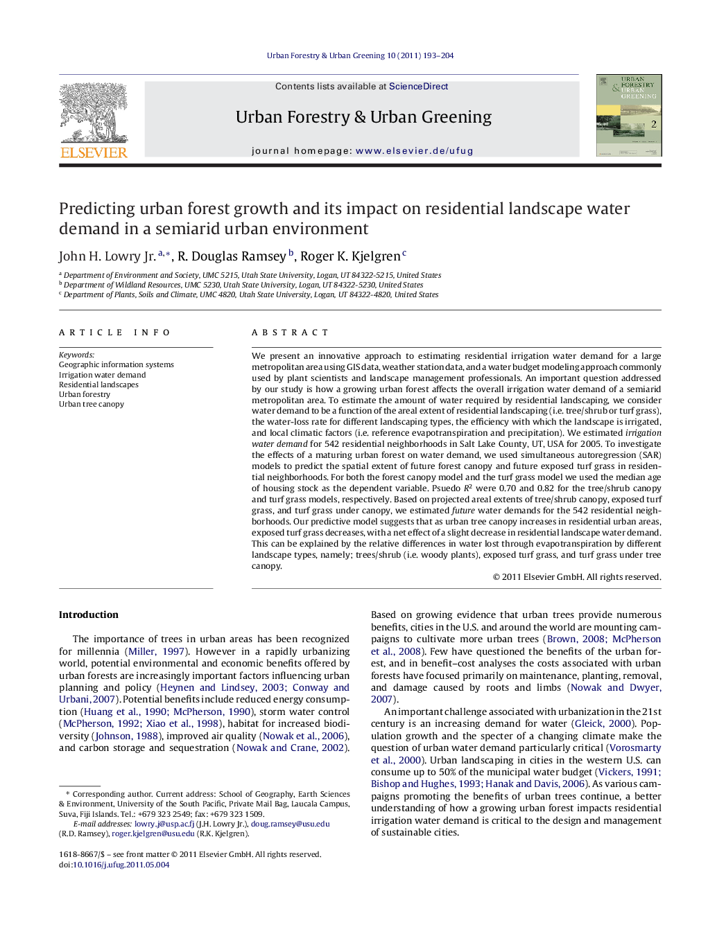 Predicting urban forest growth and its impact on residential landscape water demand in a semiarid urban environment