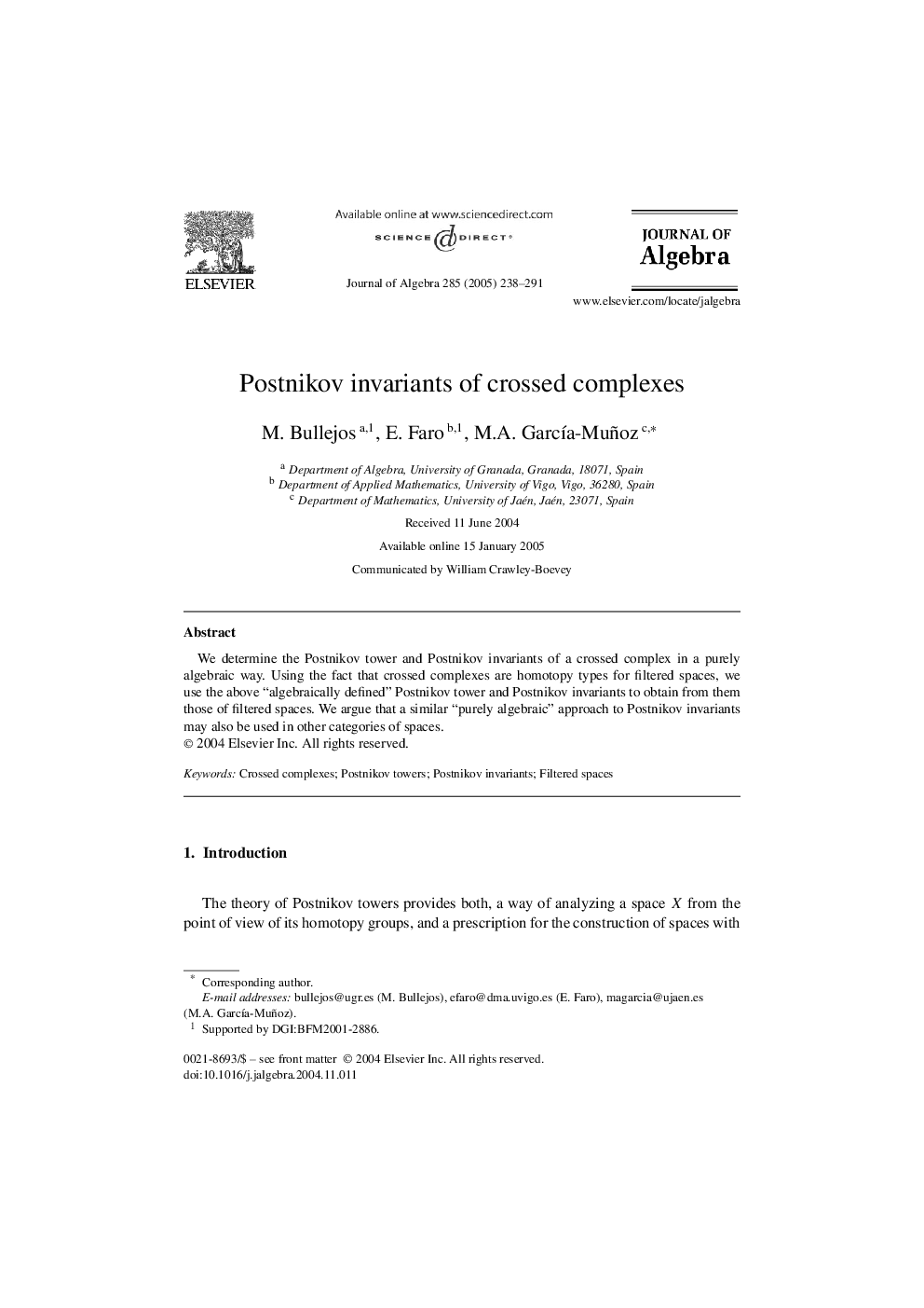 Postnikov invariants of crossed complexes