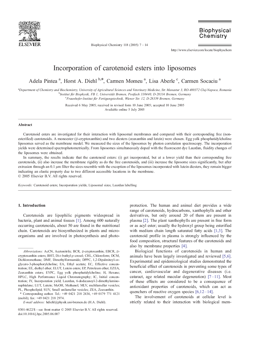 Incorporation of carotenoid esters into liposomes