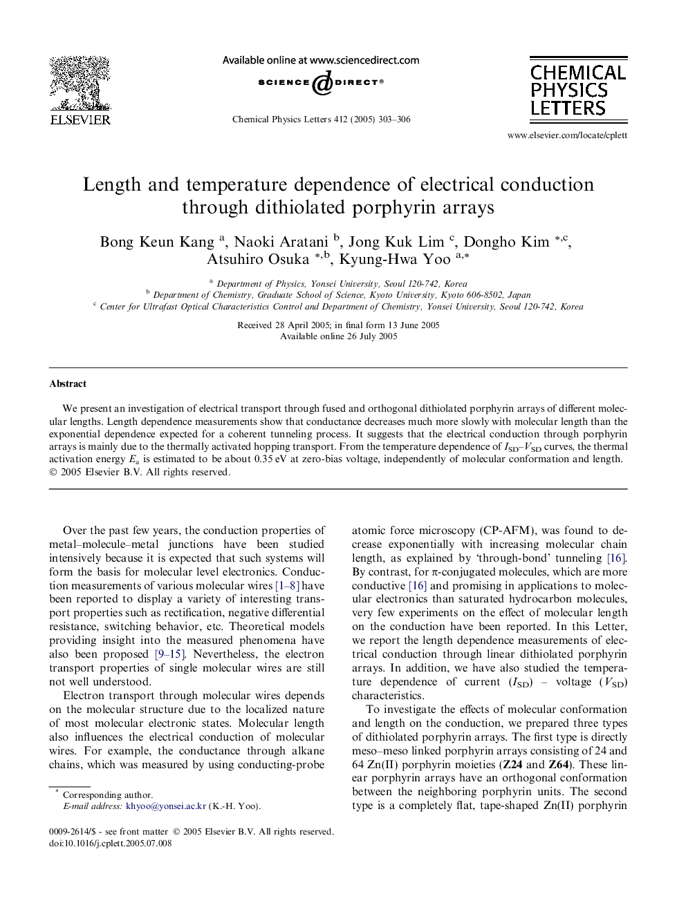 Length and temperature dependence of electrical conduction through dithiolated porphyrin arrays