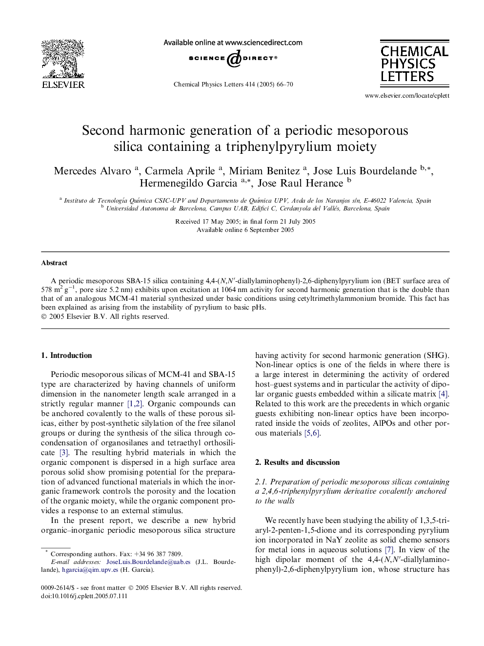 Second harmonic generation of a periodic mesoporous silica containing a triphenylpyrylium moiety