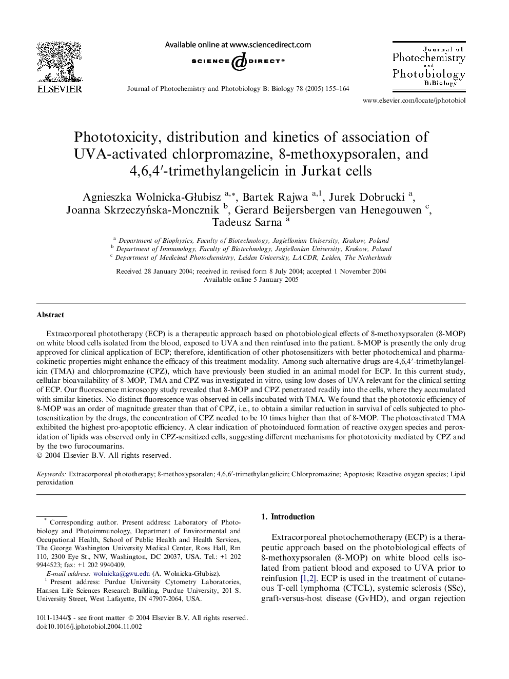 Phototoxicity, distribution and kinetics of association of UVA-activated chlorpromazine, 8-methoxypsoralen, and 4,6,4â²-trimethylangelicin in Jurkat cells