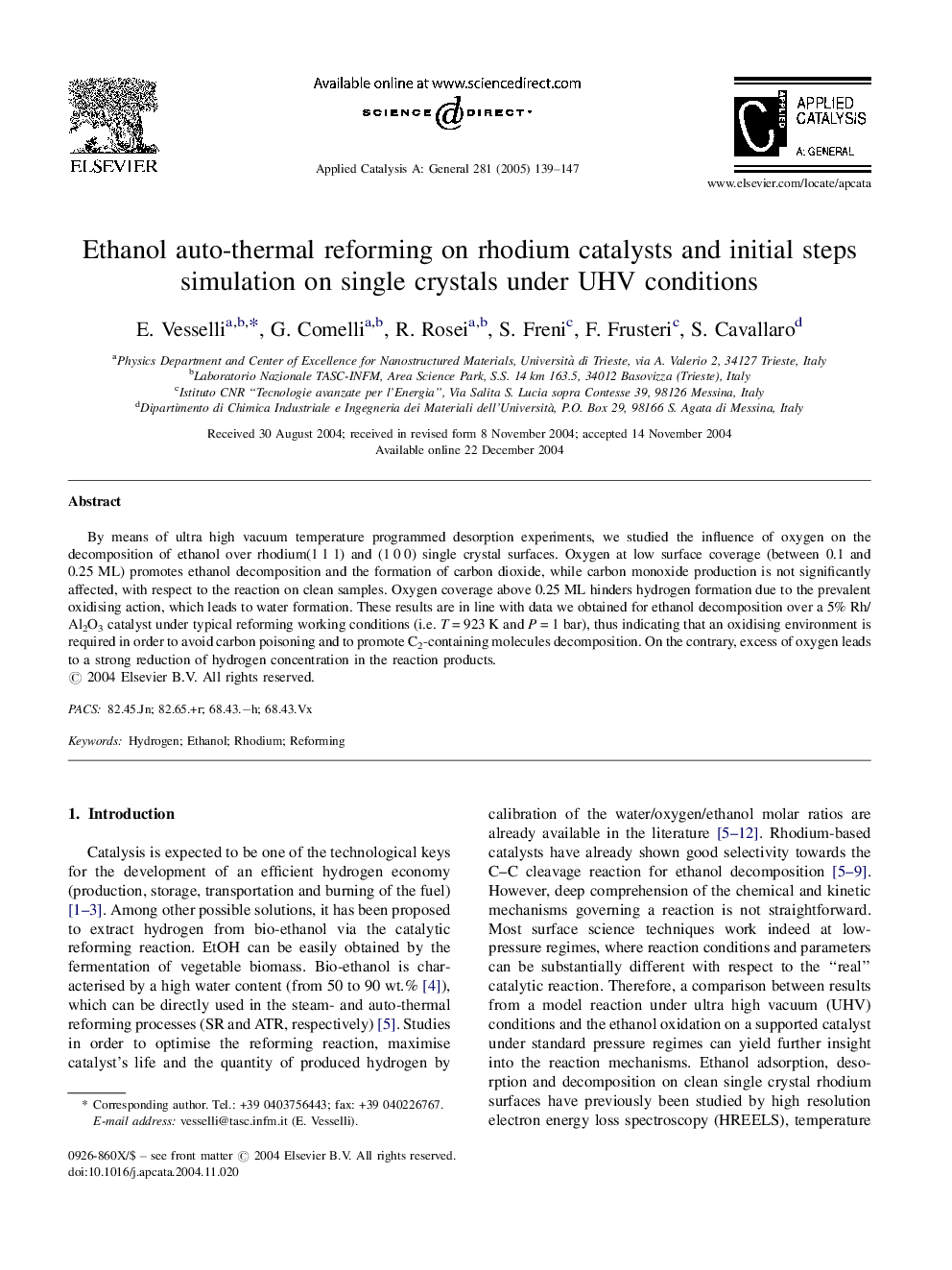 Ethanol auto-thermal reforming on rhodium catalysts and initial steps simulation on single crystals under UHV conditions