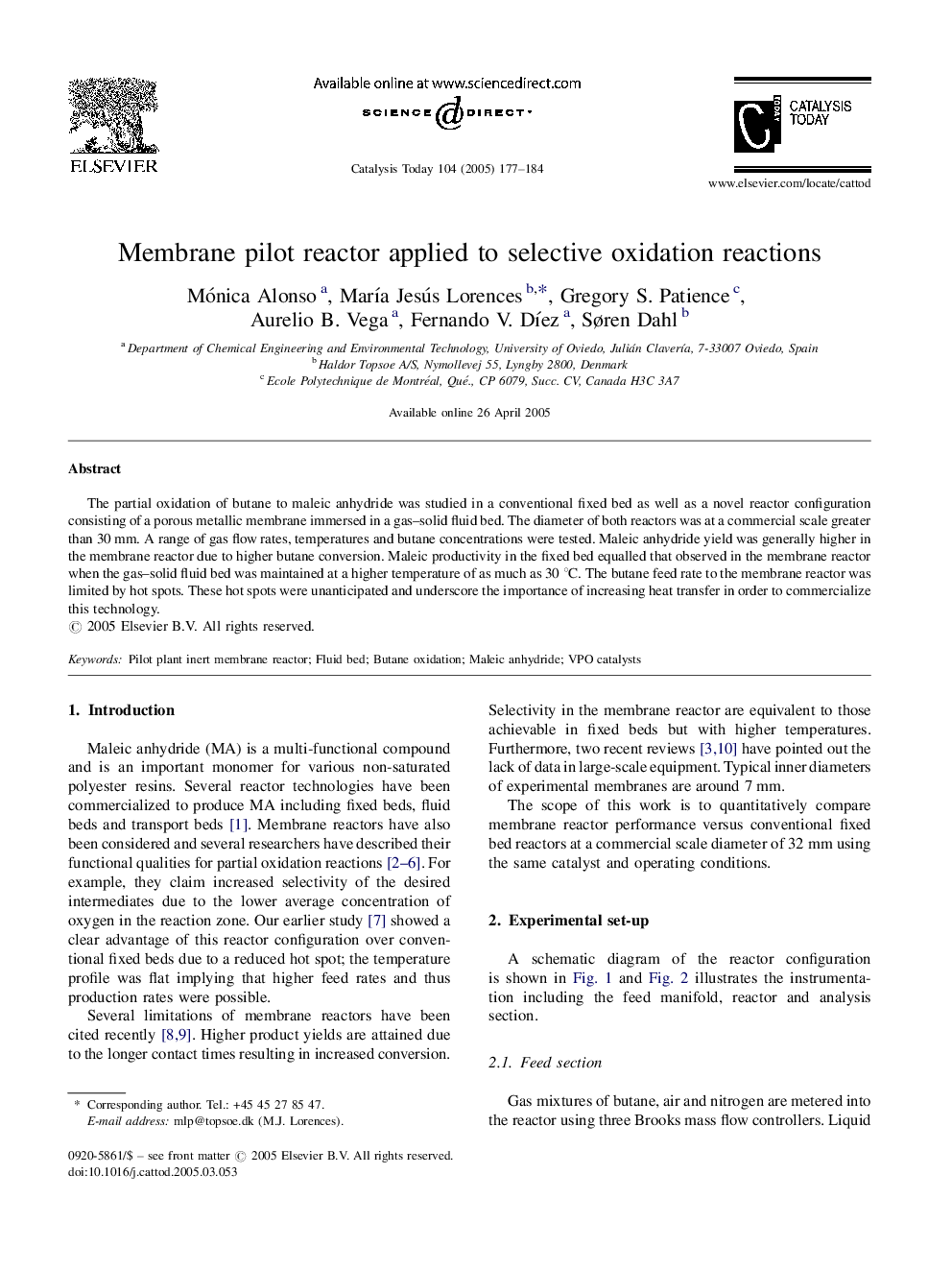 Membrane pilot reactor applied to selective oxidation reactions