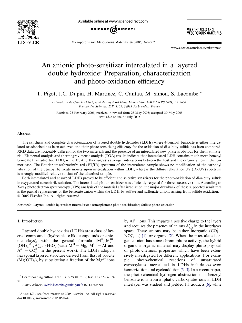 An anionic photo-sensitizer intercalated in a layered double hydroxide: Preparation, characterization and photo-oxidation efficiency