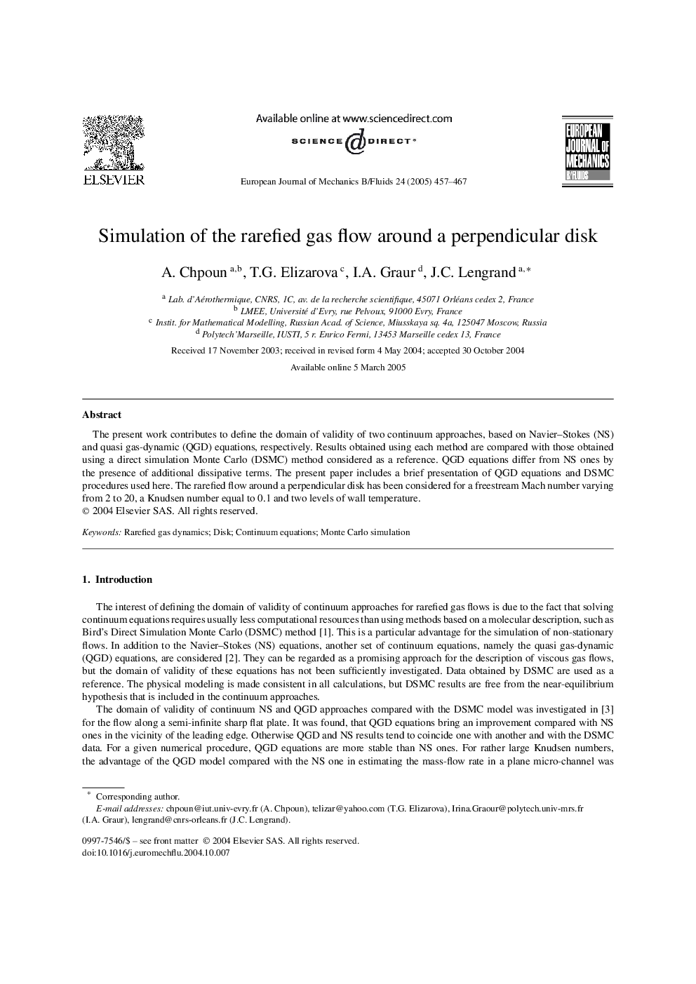 Simulation of the rarefied gas flow around a perpendicular disk