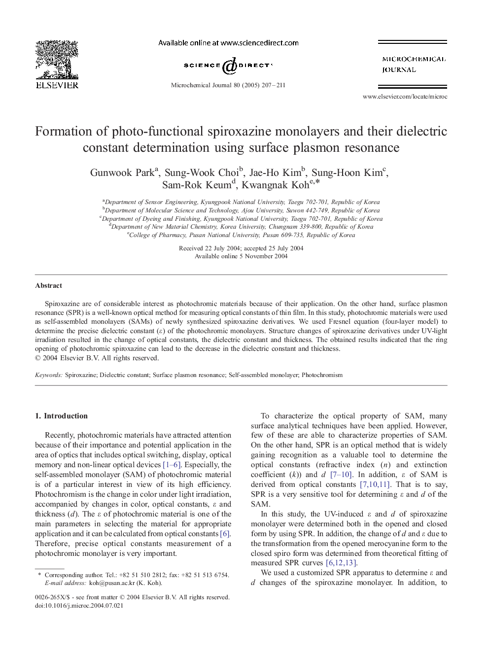 Formation of photo-functional spiroxazine monolayers and their dielectric constant determination using surface plasmon resonance