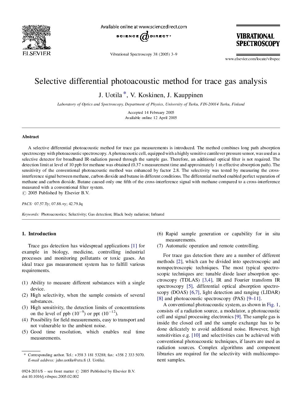 Selective differential photoacoustic method for trace gas analysis