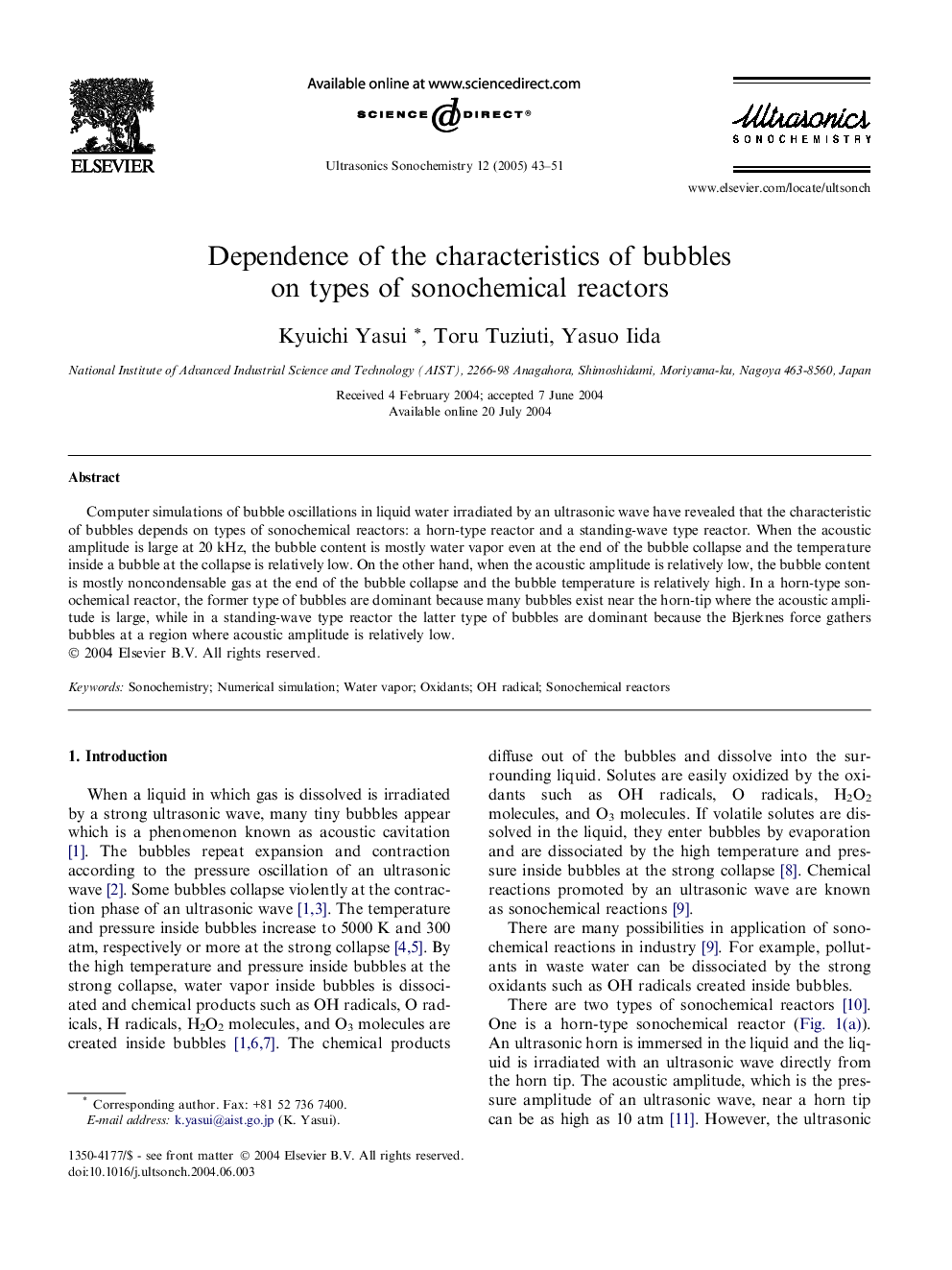 Dependence of the characteristics of bubbles on types of sonochemical reactors