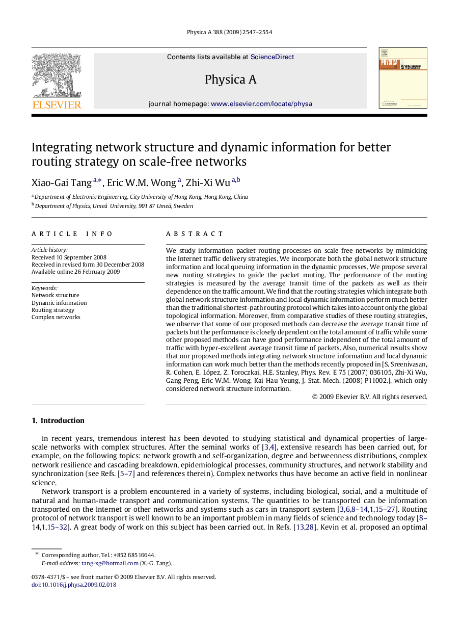 Integrating network structure and dynamic information for better routing strategy on scale-free networks