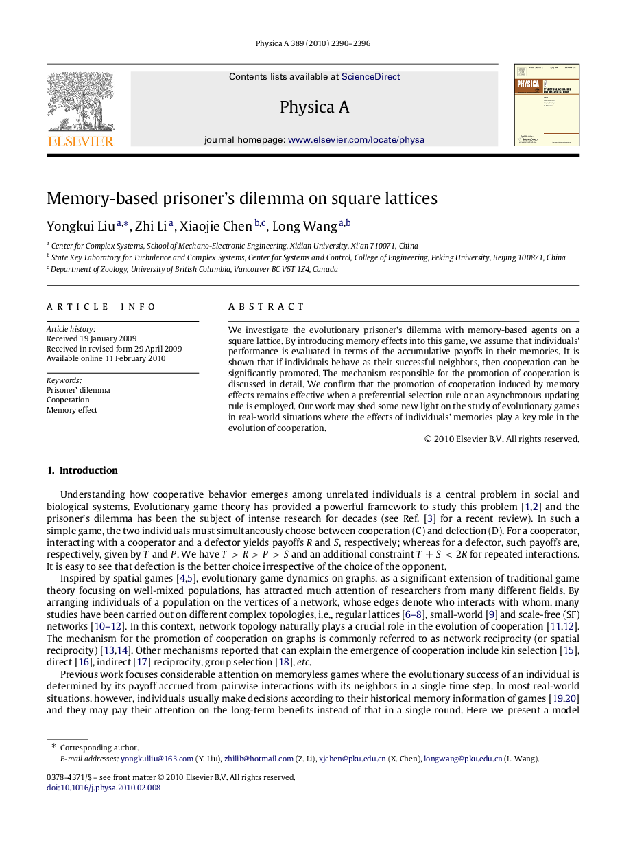 Memory-based prisoner’s dilemma on square lattices