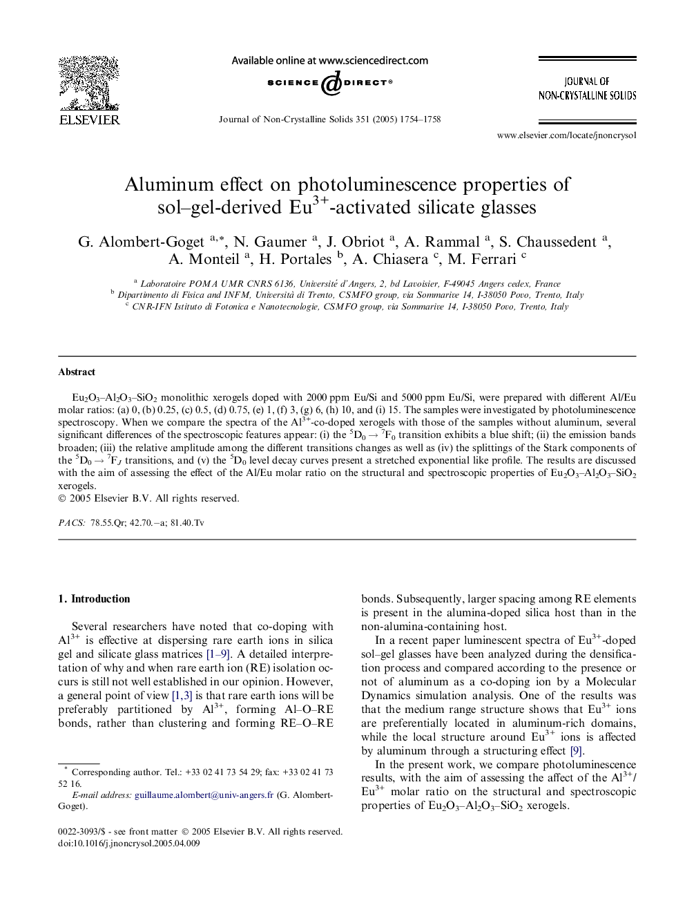 Aluminum effect on photoluminescence properties of sol-gel-derived Eu3+-activated silicate glasses