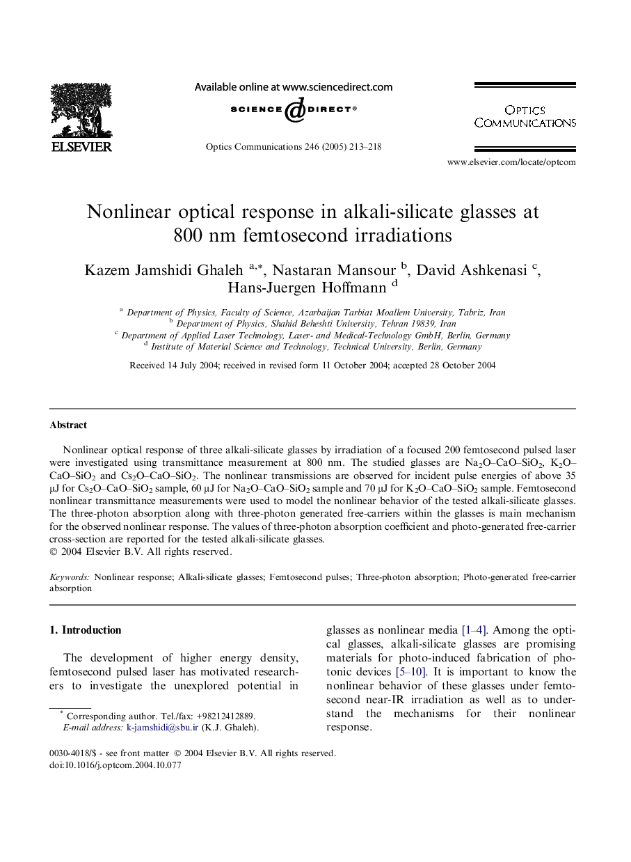 Nonlinear optical response in alkali-silicate glasses at 800 nm femtosecond irradiations