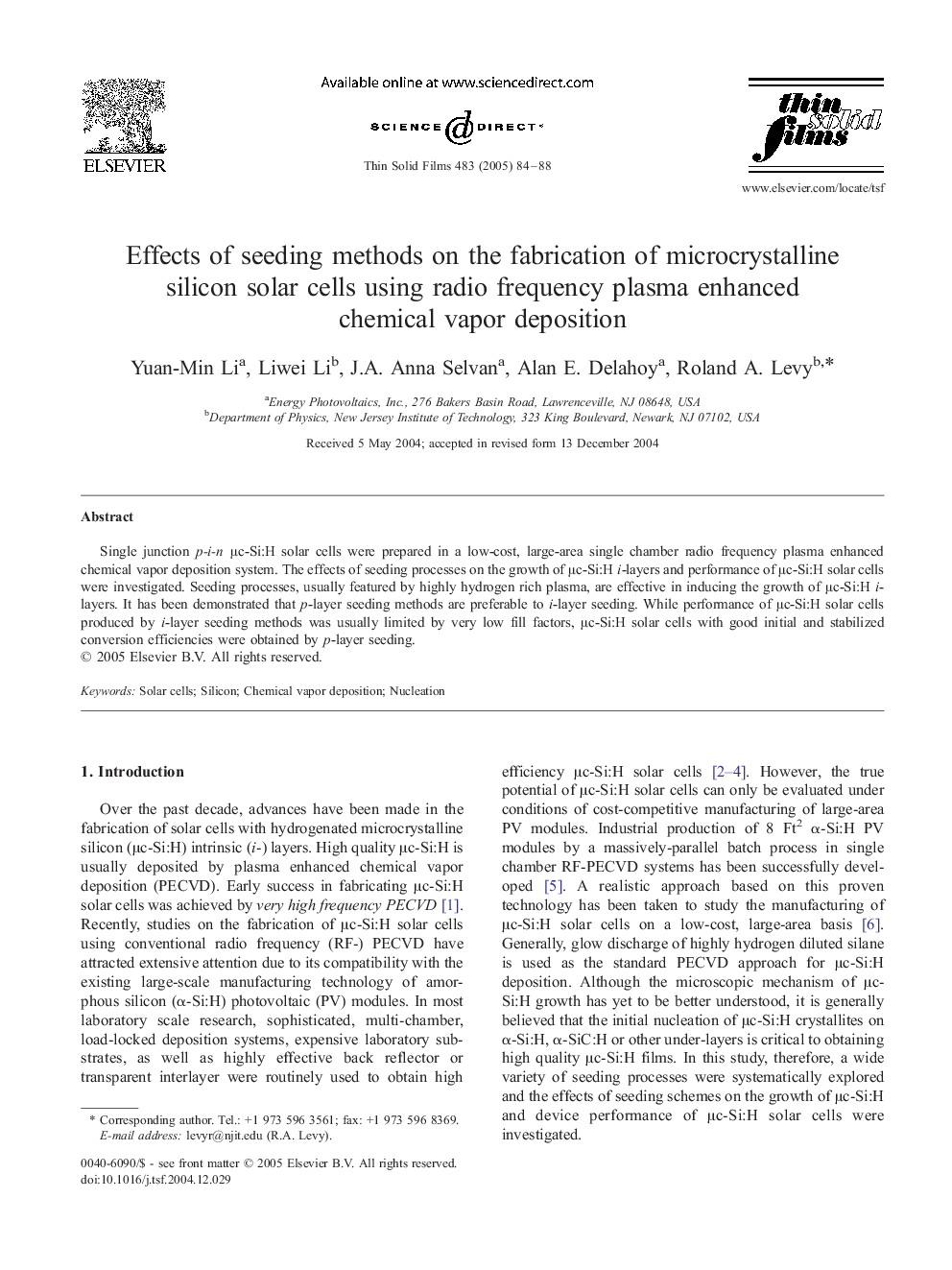 Effects of seeding methods on the fabrication of microcrystalline silicon solar cells using radio frequency plasma enhanced chemical vapor deposition