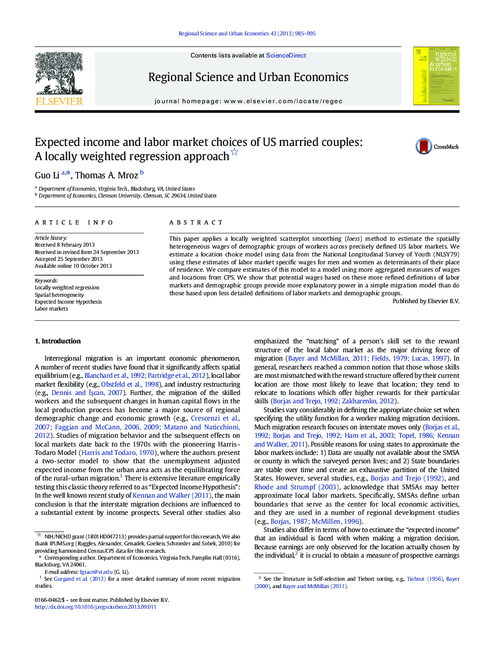 Expected income and labor market choices of US married couples: A locally weighted regression approach 