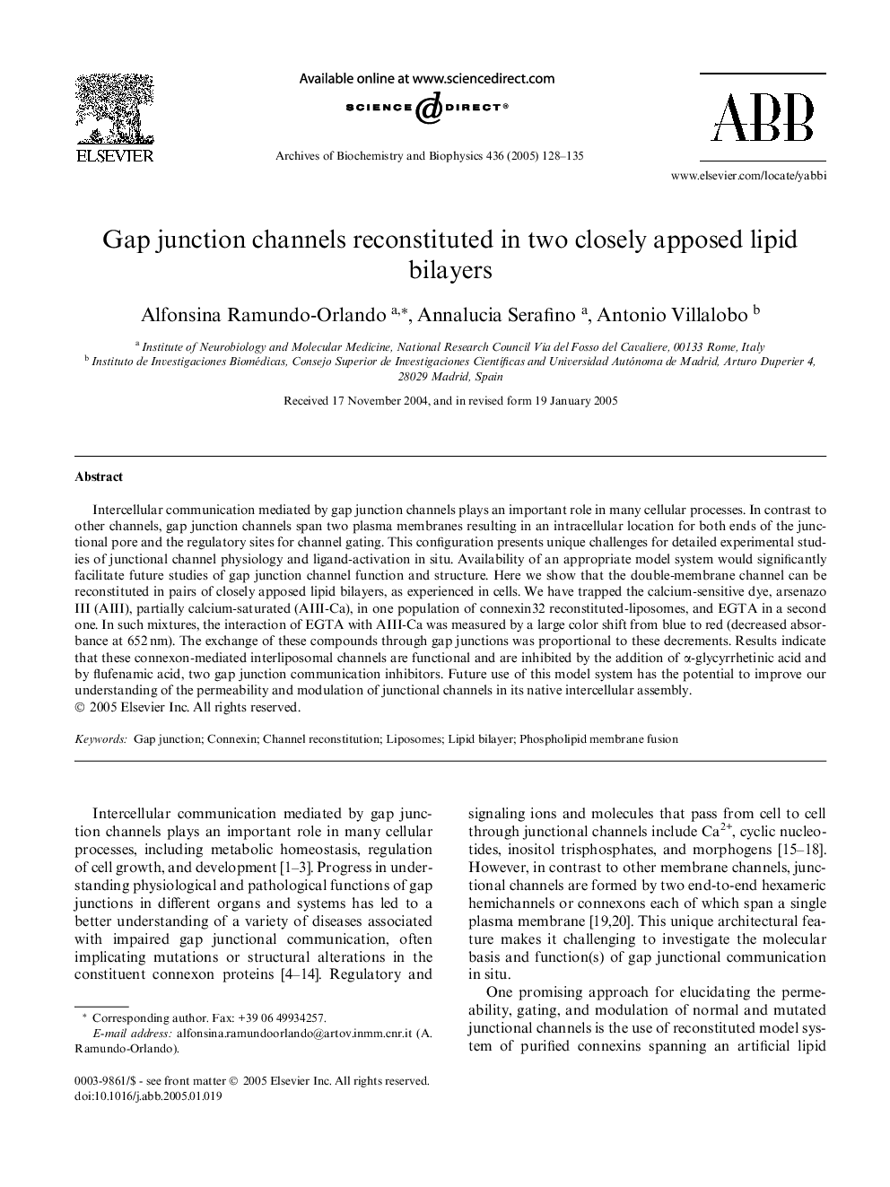 Gap junction channels reconstituted in two closely apposed lipid bilayers